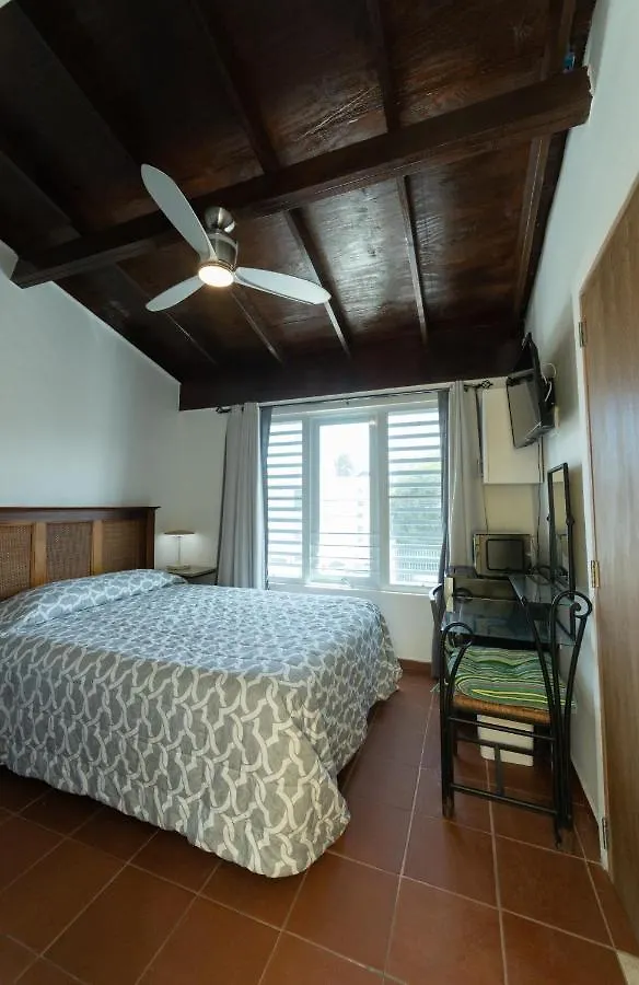 Andalucia Guest House San Juan